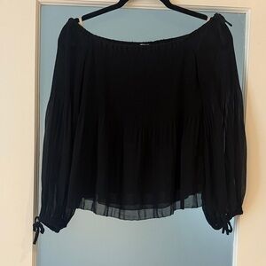 Wilfred Black Off-Shoulder Top